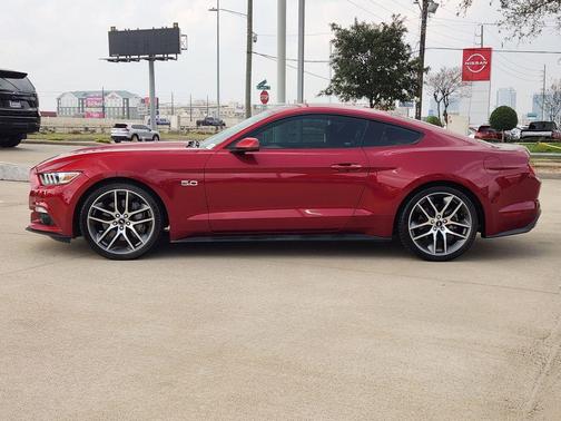 2017 Ford Mustang GT Premium