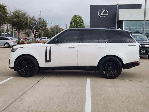 2023 Land Rover Range Rover P530 SE