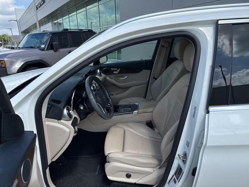 2022 Mercedes-Benz GLC 300 Base