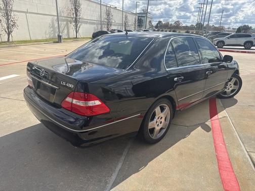 2005 Lexus LS 430 Base