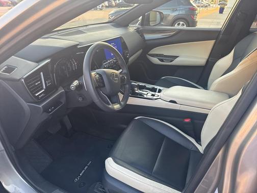 2024 Lexus NX 250 Premium