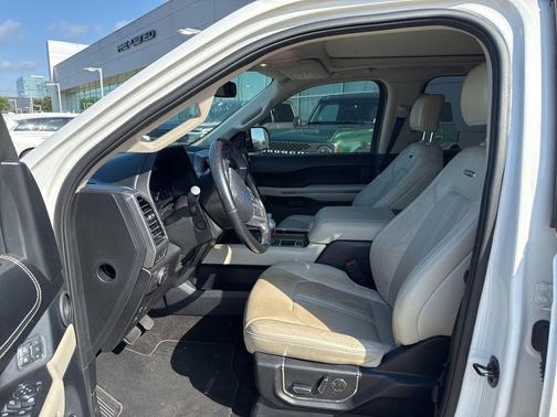 Star White Metallic Tri-Coat 2020 Ford Expedition Platinum