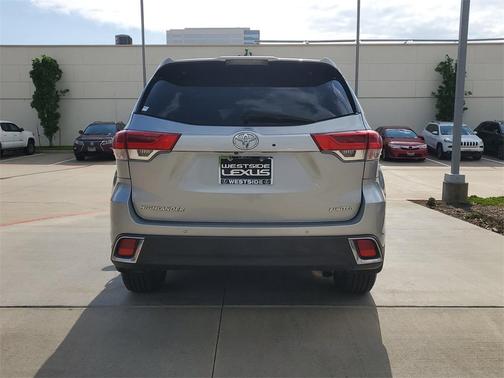 2017 Toyota Highlander Limited