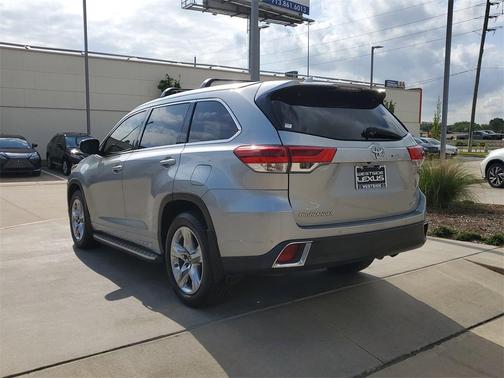 2017 Toyota Highlander Limited