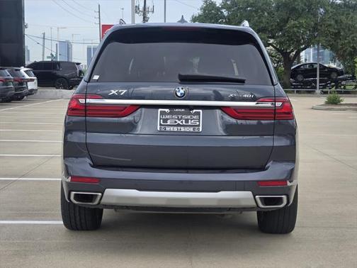 2022 BMW X7 xDrive40i