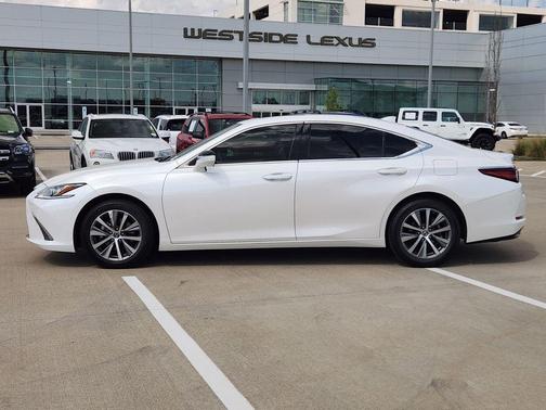 White 2021 Lexus ES 350 Base
