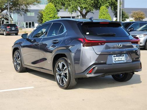 2025 Lexus UX 300h Base