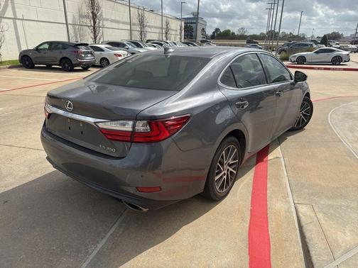 2018 Lexus ES 350 Base