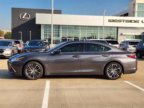 2022 Lexus ES 350 Base