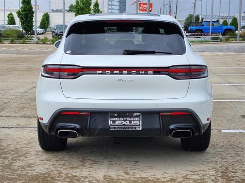 2023 Porsche Macan