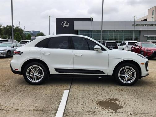2023 Porsche Macan