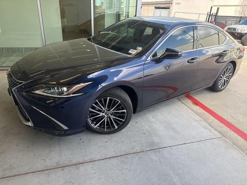 2025 Lexus ES 350 Base