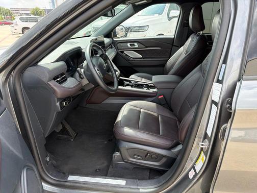 Gray Metallic 2025 Ford Explorer Platinum