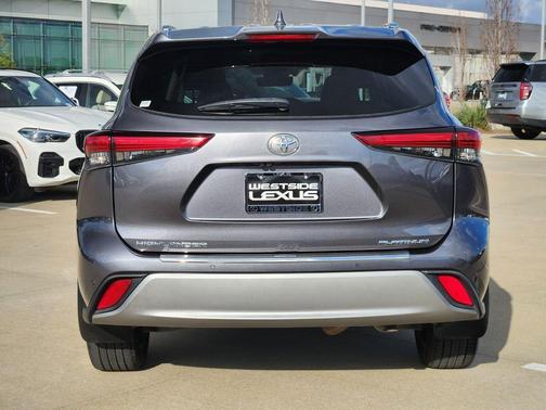 2020 Toyota Highlander Platinum