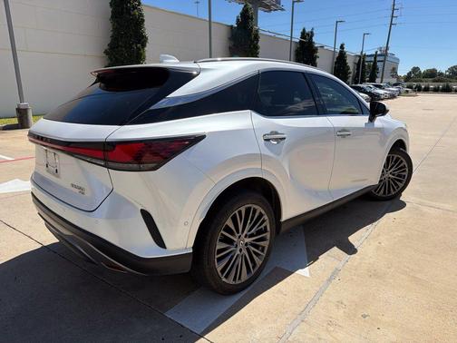 White Pearl 2024 Lexus RX 350 Luxury