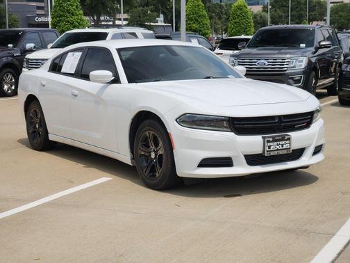 White 2022 Dodge Charger SXT