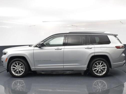 Photo 5 of 60 of 2021 Jeep Grand Cherokee L Summit