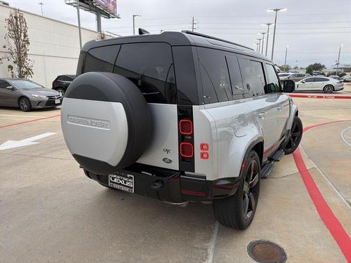 2022 Land Rover Defender 110 X-Dynamic HSE