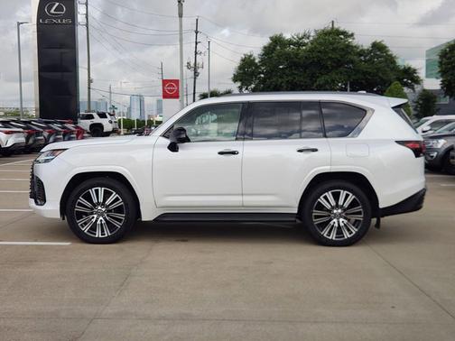 Eminent White Pearl 2026 Lexus LX 700h Luxury