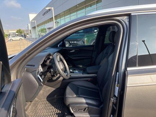 2021 Audi Q7 45 Premium