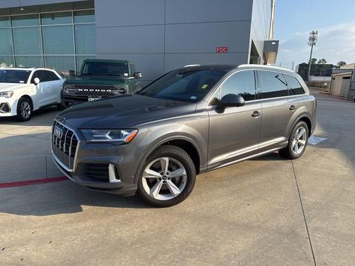 2021 Audi Q7 45 Premium