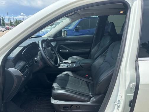 Majestic White 2023 INFINITI QX60 SENSORY