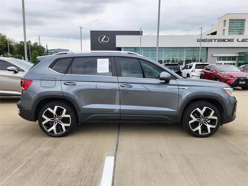 2023 Volkswagen Taos 1.5T SEL