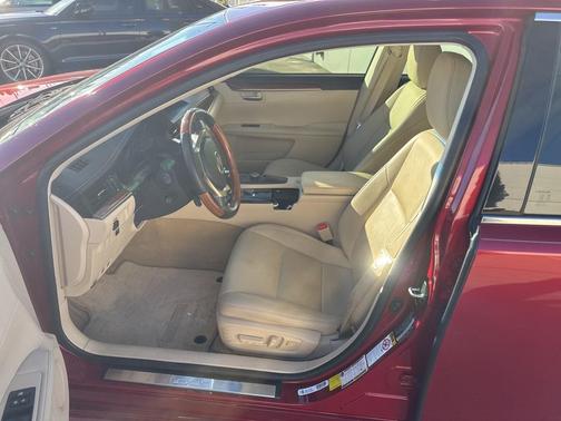 2013 Lexus ES 300h Base