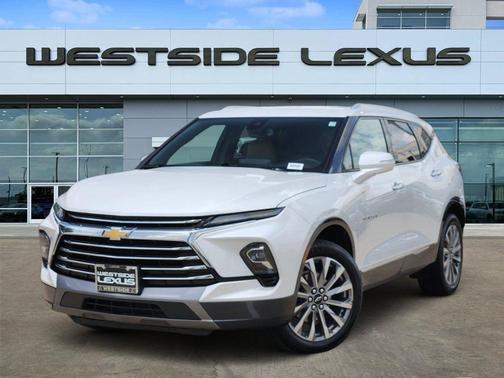 Iridescent Pearl Tricoat 2023 Chevrolet Blazer Premier