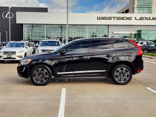 2017 Volvo XC60 T5 Dynamic