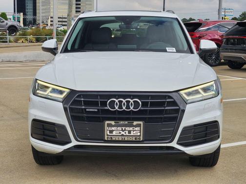 White 2019 Audi Q5 2.0T Premium Plus