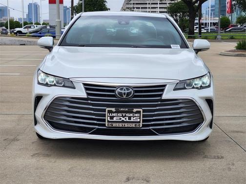 2019 Toyota Avalon XLE