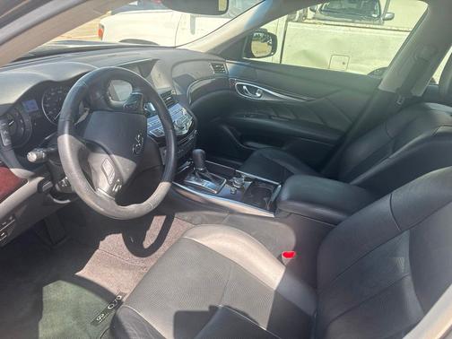 Black Obsidian 2015 INFINITI Q70L 3.7
