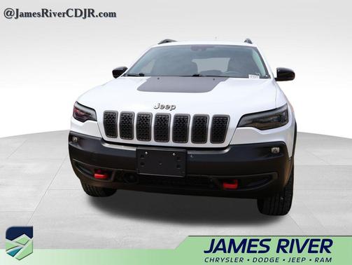 Bright White Clearcoat 2022 Jeep Cherokee Trailhawk
