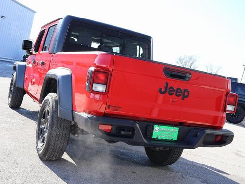 2024 Jeep Gladiator Sport