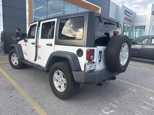 2017 Jeep Wrangler Unlimited Sport