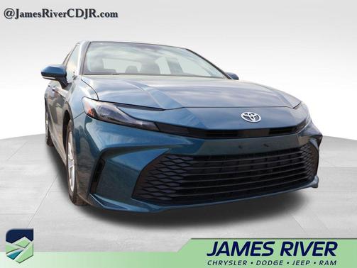 Reservoir Blue 2025 Toyota Camry SE