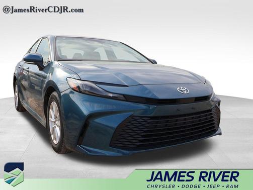 Reservoir Blue 2025 Toyota Camry SE