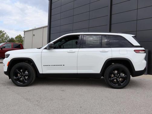 2025 Jeep Grand Cherokee Altitude