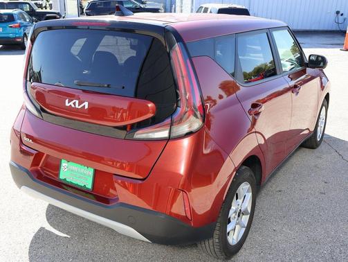 2024 Kia Soul LX