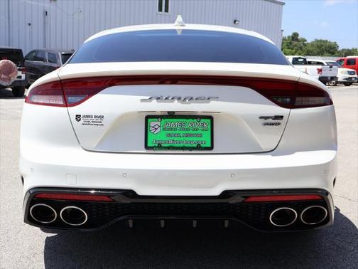 2022 Kia Stinger GT-Line