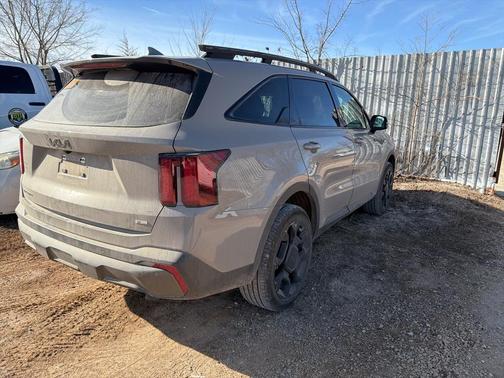 2025 Kia Sorento EX