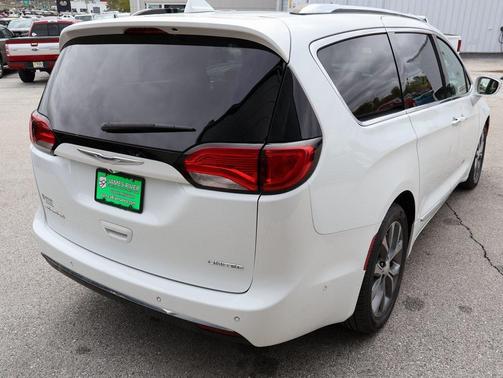2019 Chrysler Pacifica Limited