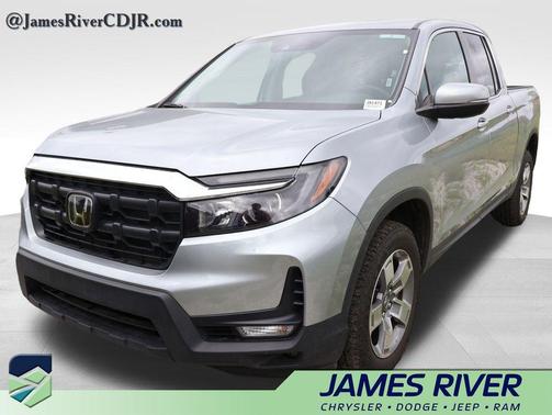 Crystal Black Pearl 2025 Honda Ridgeline RTL