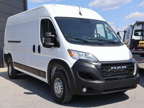 2025 RAM ProMaster 2500 Tradesman