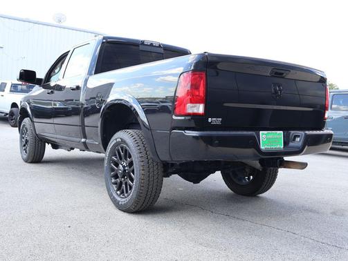 Brilliant Black Crystal Pearlcoat 2018 RAM 2500 Big Horn Crew Cab 4x4 6'4' Box