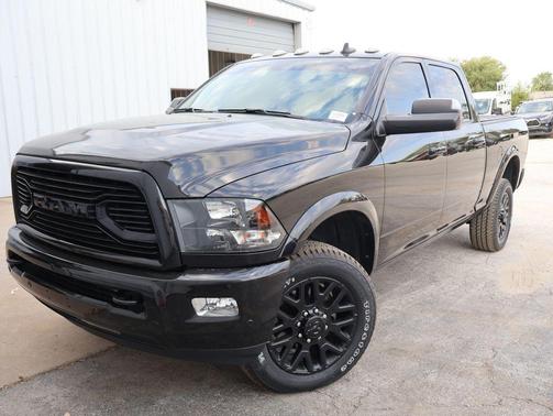 Brilliant Black Crystal Pearlcoat 2018 RAM 2500 Big Horn Crew Cab 4x4 6'4' Box