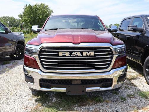 Delmonico Red Pearlcoat 2025 RAM 1500 Laramie