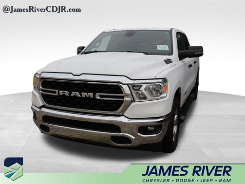 Bright White Clearcoat 2023 RAM 1500 Big Horn/Lone Star