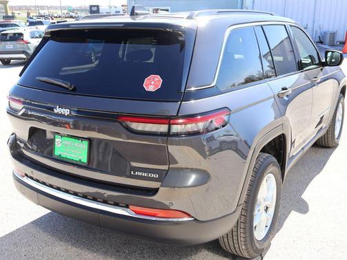 2026 Jeep Grand Cherokee Altitude